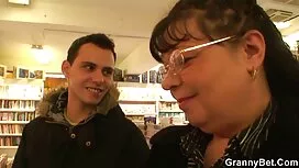 - người tóc xem phin ...