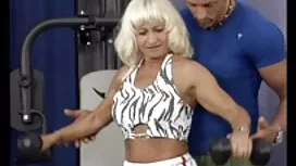 Slam cô ấy nhỏ xíu T ...
