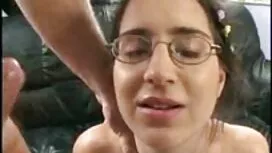 Nhỏ xíu Châu Á tuổi  ...