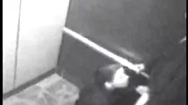 Bị trói lên cô ấy ta ...